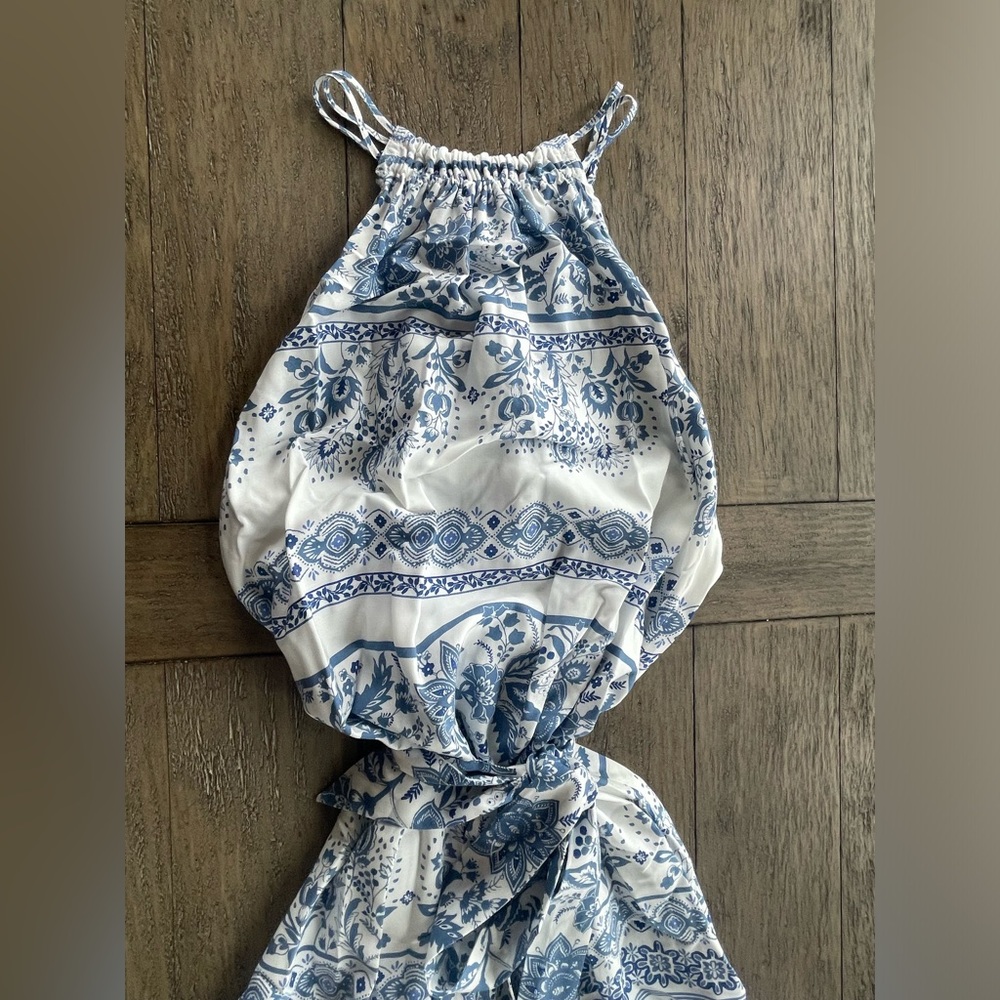 Loft Dress - Picture 3 of 3